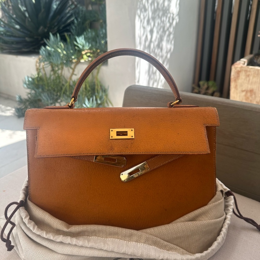 Hermes Kelly 32 Gold (Sold)